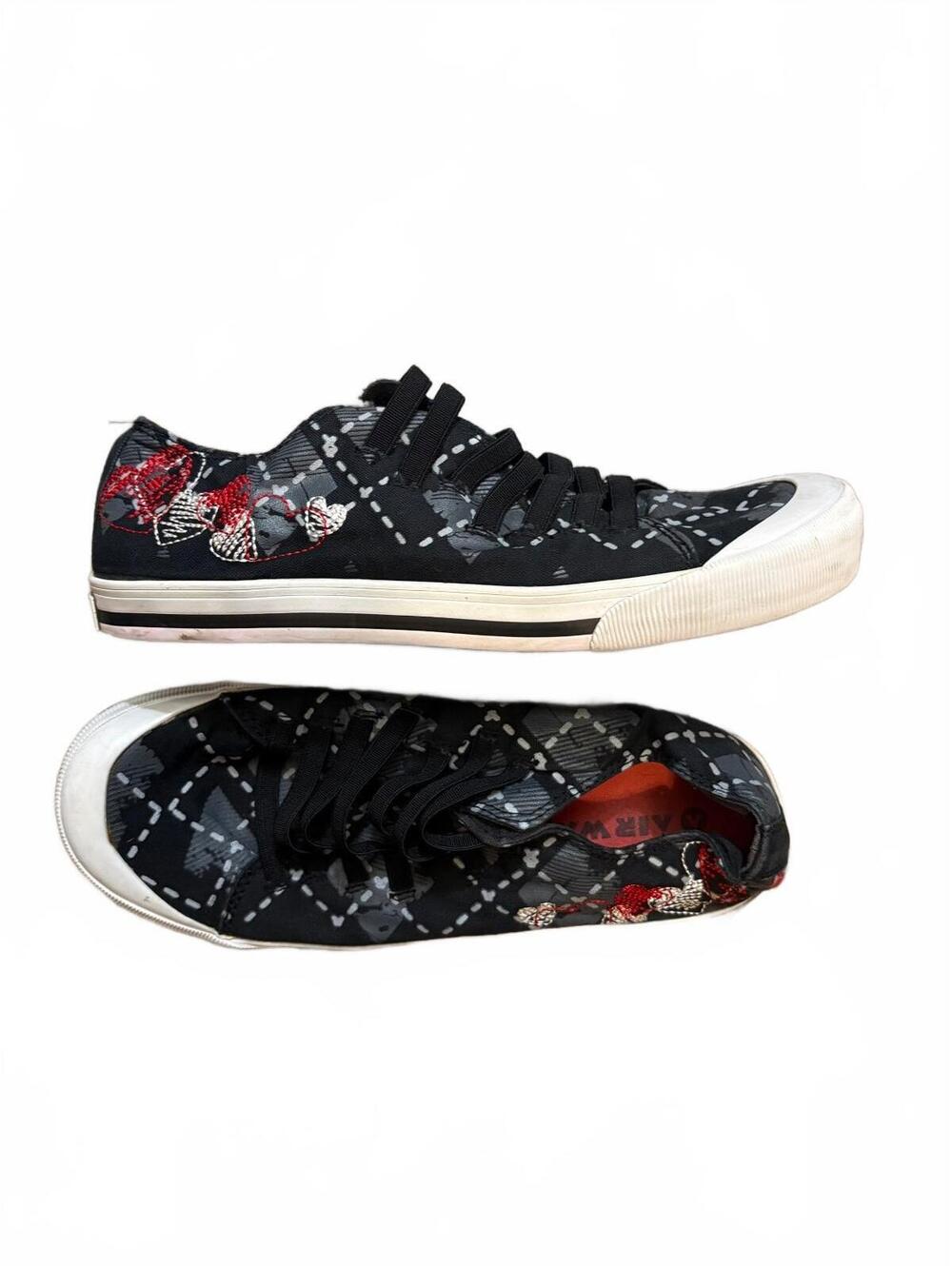 Y2K Airwalk Women’s 8 Black Heart Canvas Sneakers Emo Scene Skater Shoes